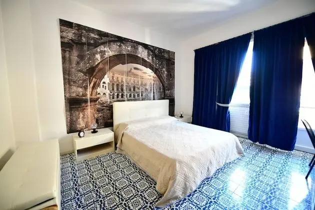 Deluxe Tek Büyük Yataklı Oda (Colosseo)