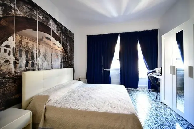 Deluxe Tek Büyük Yataklı Oda (Colosseo)