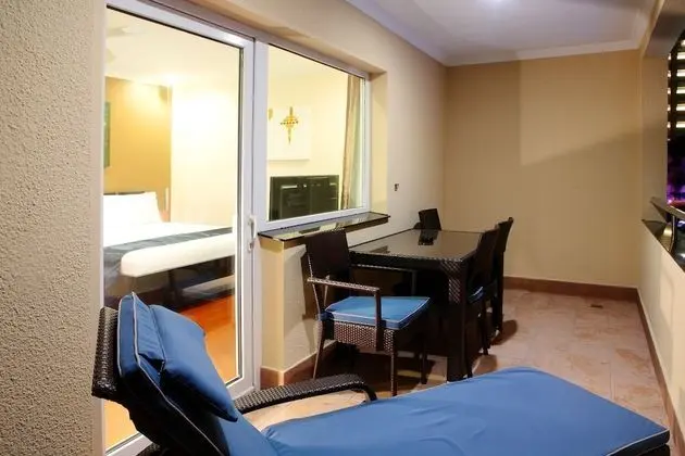 Executive Oda, Balkon