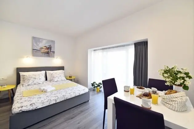 Comfort Stüdyo, Avlu Manzaralı