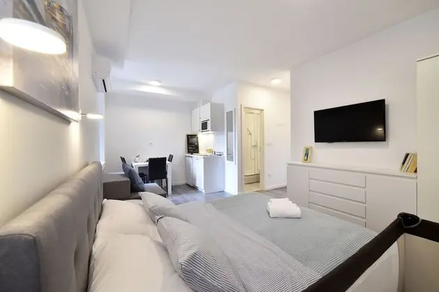 Comfort Stüdyo, Avlu Manzaralı