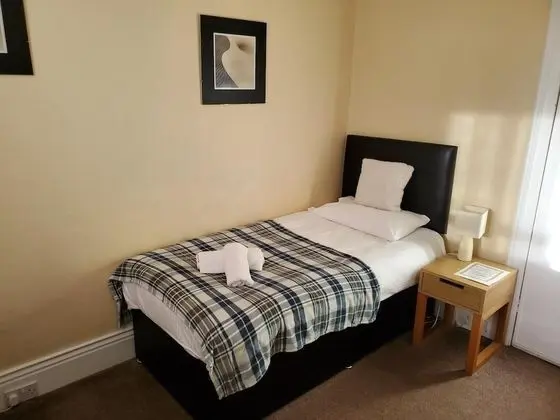 Basic Tek Kişilik Oda, Banyolu/Duşlu (room 5 )