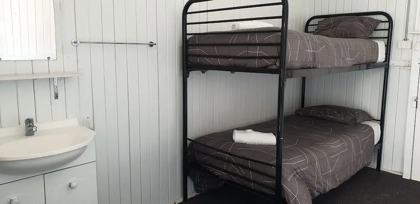 Standard Oda, Sigara İçilmez, Ortak Banyo (Single Bunk)