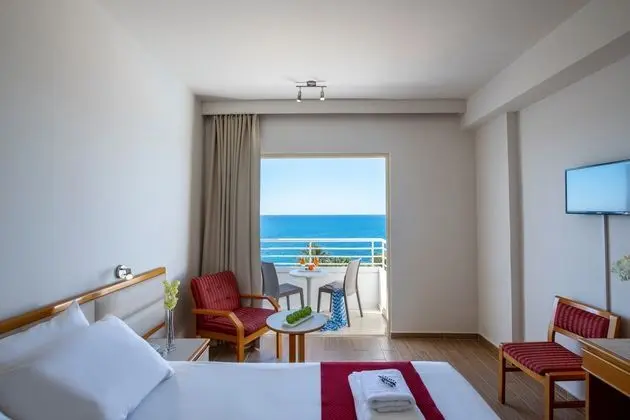 1 Çift Kişilik Veya 2 Tek Kişilik Yatak Sea View