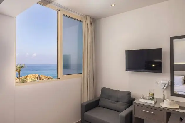 Single Sea View Room, No Balcony