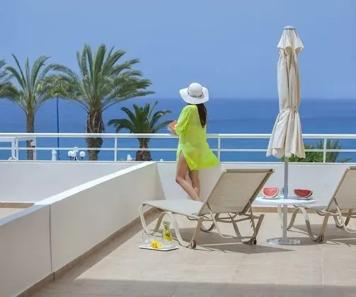 Superior Tek Büyük veya İki Ayrı Yataklı Oda, Deniz Manzaralı