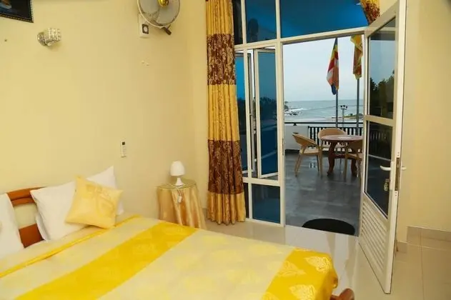Deluxe Tek Büyük Yataklı Oda, Denize Bakan