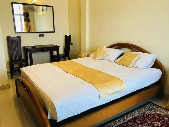 Deluxe Tek Büyük Yataklı Oda, Denize Bakan