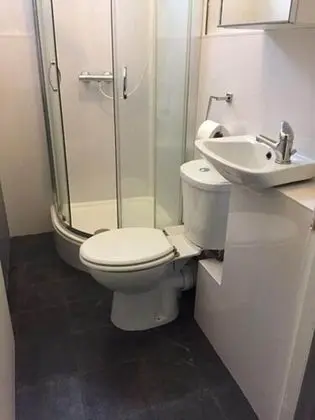 Basic Tek Büyük Yataklı Oda