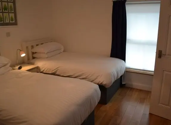 İki Ayrı Yataklı Oda, Banyolu/Duşlu