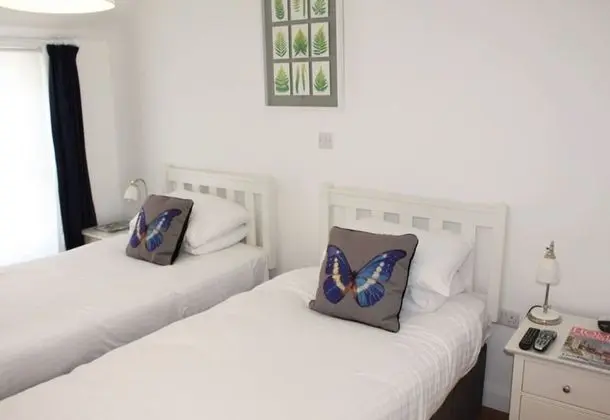 İki Ayrı Yataklı Oda, Banyolu/Duşlu