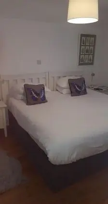 Tek Büyük Yataklı Oda, Banyolu/Duşlu