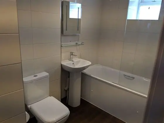 Süit, Ortak Banyo