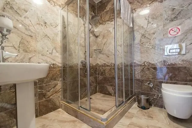Standard Üç Kişilik Oda