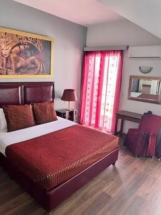 Standard Tek Büyük veya İki Ayrı Yataklı Oda