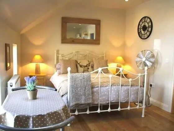 Tek Büyük Yataklı Oda, Banyolu/Duşlu (Upper Cottage)