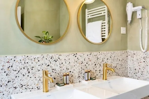 Signature Oda, Balkon (and Bath)