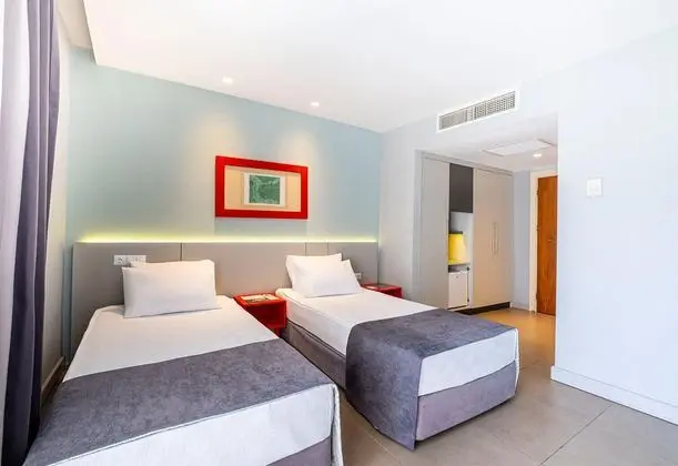https://images.etstur.com/imgproxy/resize/2560x1440/files/images/hotelImages/etsrooms/681/Le_Jardin_Resort_20251016160959_3.jpg
