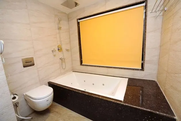 Deluxe Tek Büyük veya İki Ayrı Yataklı Oda, Engellilere Uygun, Dağ Manzaralı