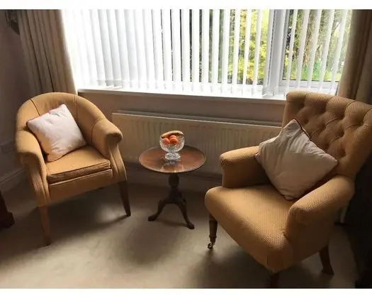 Comfort Apart Daire, Özel Banyo, Bahçe Manzaralı (Queens Rd Rental: 3 Rooms)