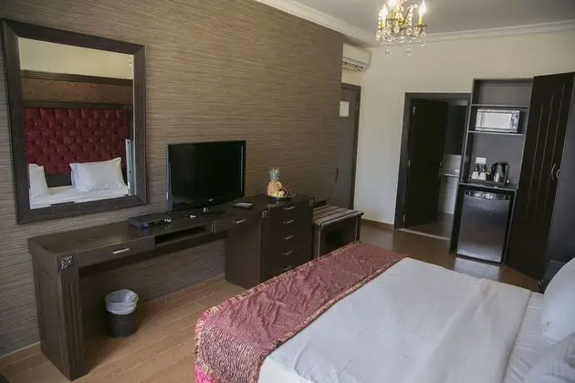 Standard Tek Büyük Yataklı Oda