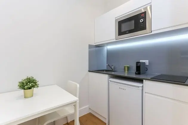 Small Lower Ground Floor Studio
