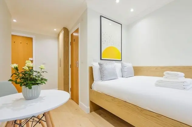 Top Floor Small Studio