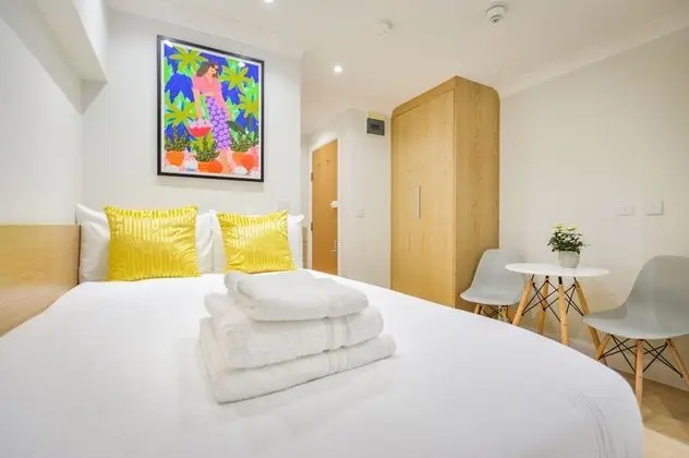 Top Floor Small Studio