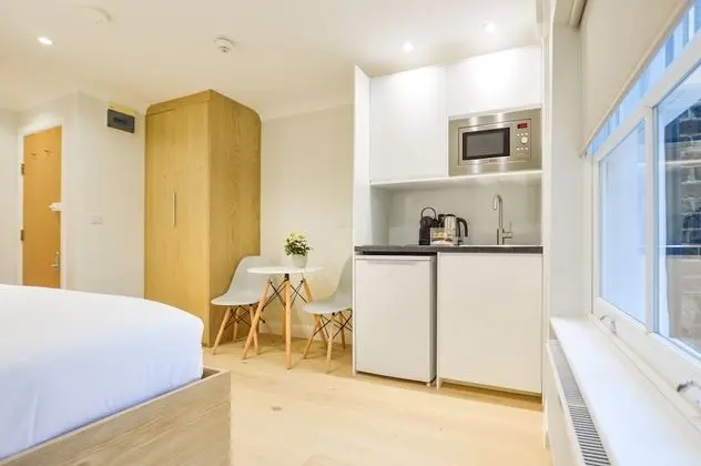 Top Floor Small Studio