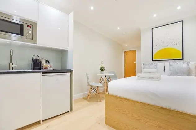 Top Floor Small Studio