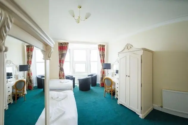 Tek Büyük Yataklı Oda