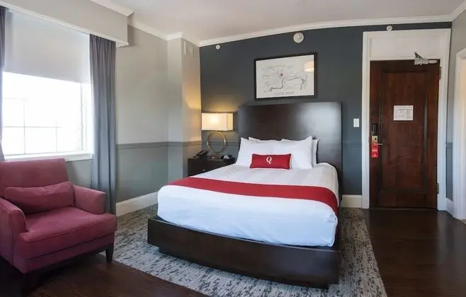 Oda (Hotel Single Queen Bed)