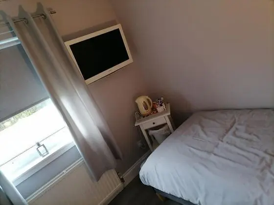 İki Ayrı Yataklı Oda, Banyolu/Duşlu
