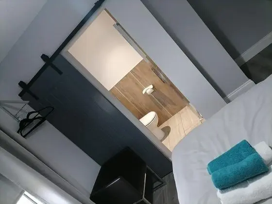 Tek Büyük Yataklı Oda, Banyolu/Duşlu