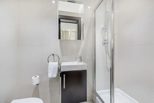 Executive Three Bedroom Apartment with Terrace