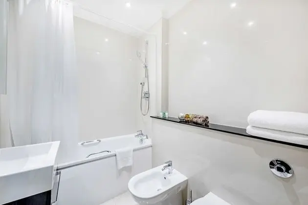 Standard Apartment, 3 Bedrooms (Lower Ground floor)