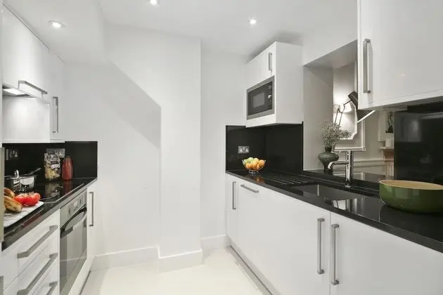 Deluxe Studio Apartment