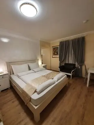 Üç Kişilik Oda