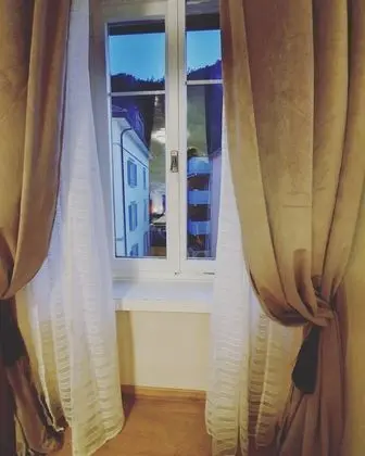 Üç Kişilik Oda