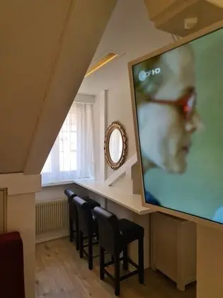 Üç Kişilik Oda