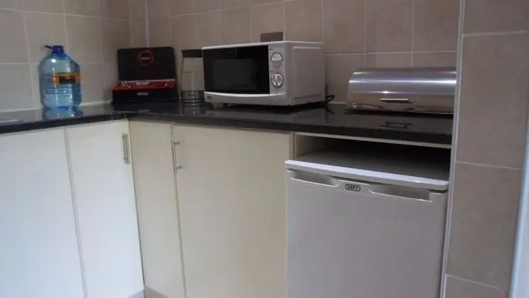 Apart Daire, Küçük Mutfak, Bahçe Manzaralı