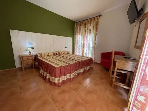 Tek Büyük veya İki Ayrı Yataklı Oda