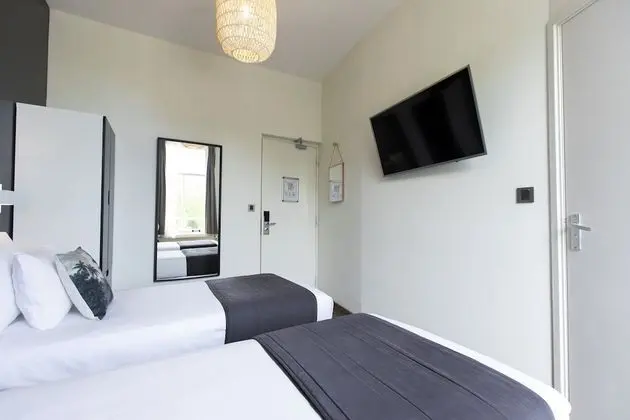 İki Ayrı Yataklı Oda, Özel Banyo, Kanal Manzaralı