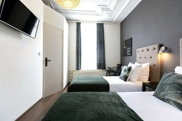 İki Ayrı Yataklı Oda, Özel Banyo, Kanal Manzaralı