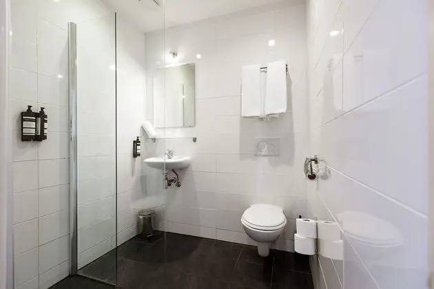 Standard Dört Kişilik Oda, Özel Banyo