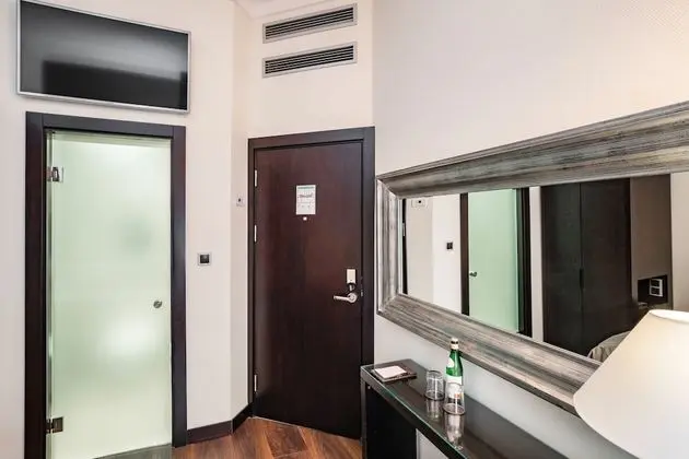 Lower Ground Floor Single Room