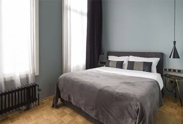 Luxury Tek Büyük Yataklı Oda