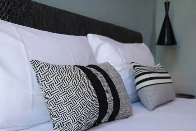 Luxury Tek Büyük Yataklı Oda