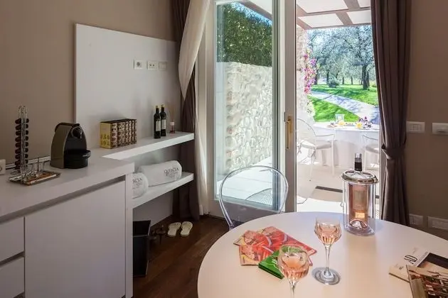 Süit, Veranda, Bahçe Manzaralı (Accessible)