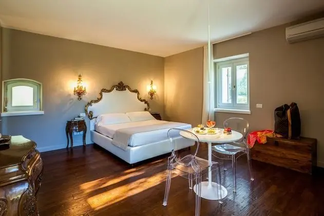 Superior Tek Büyük Yataklı Oda, Göl Manzaralı (Garden)